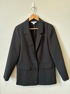 Old Navy Two buttons loose blazer